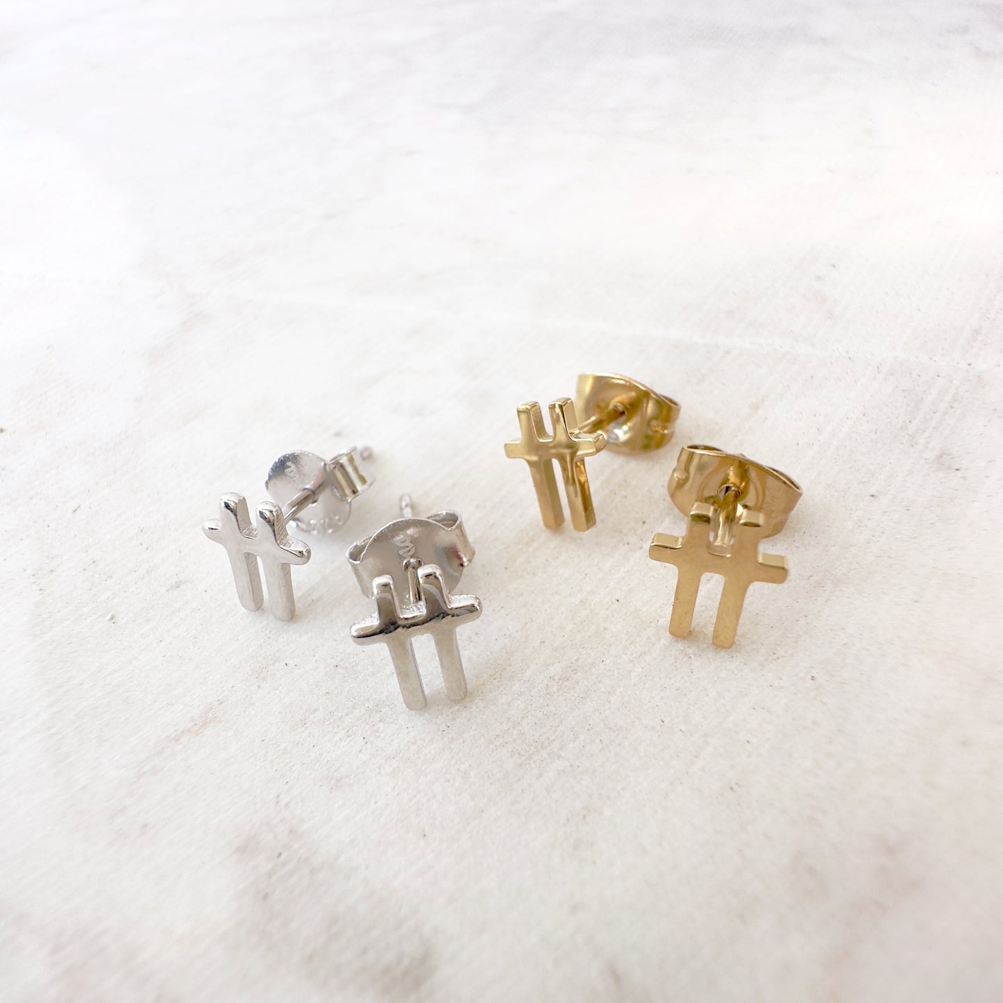 Swish Silver Stud Earrings - Ever Jewellery