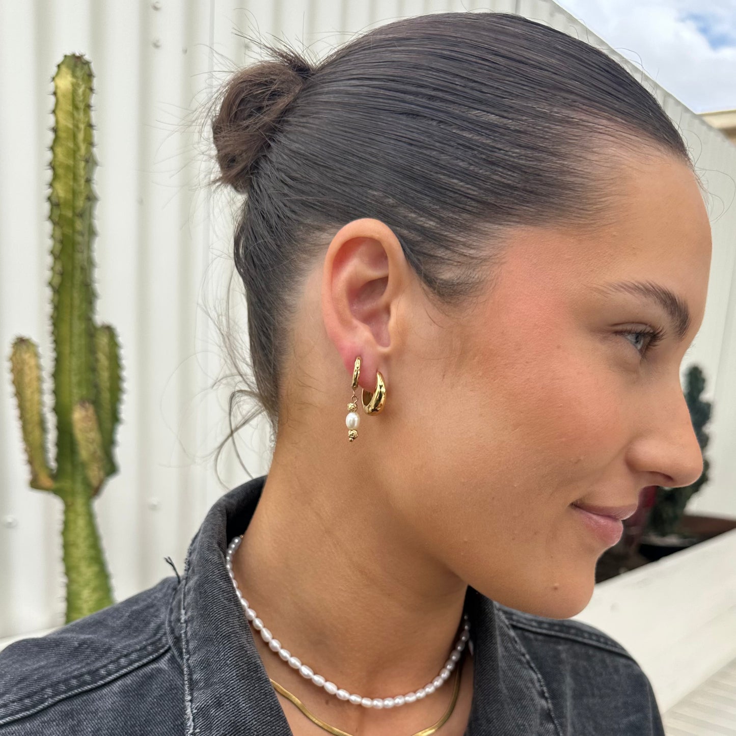 Midnight Run Pearl Huggie Earrings - Ever Jewellery