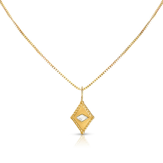 Arena Necklace by EVER Jewellery – gold diamond-shaped pendant with crystal centre, sweatproof and waterproof design.
