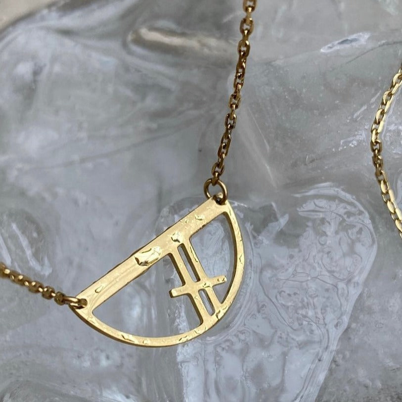 Free Throw Gold Necklace - Ever Jewellery