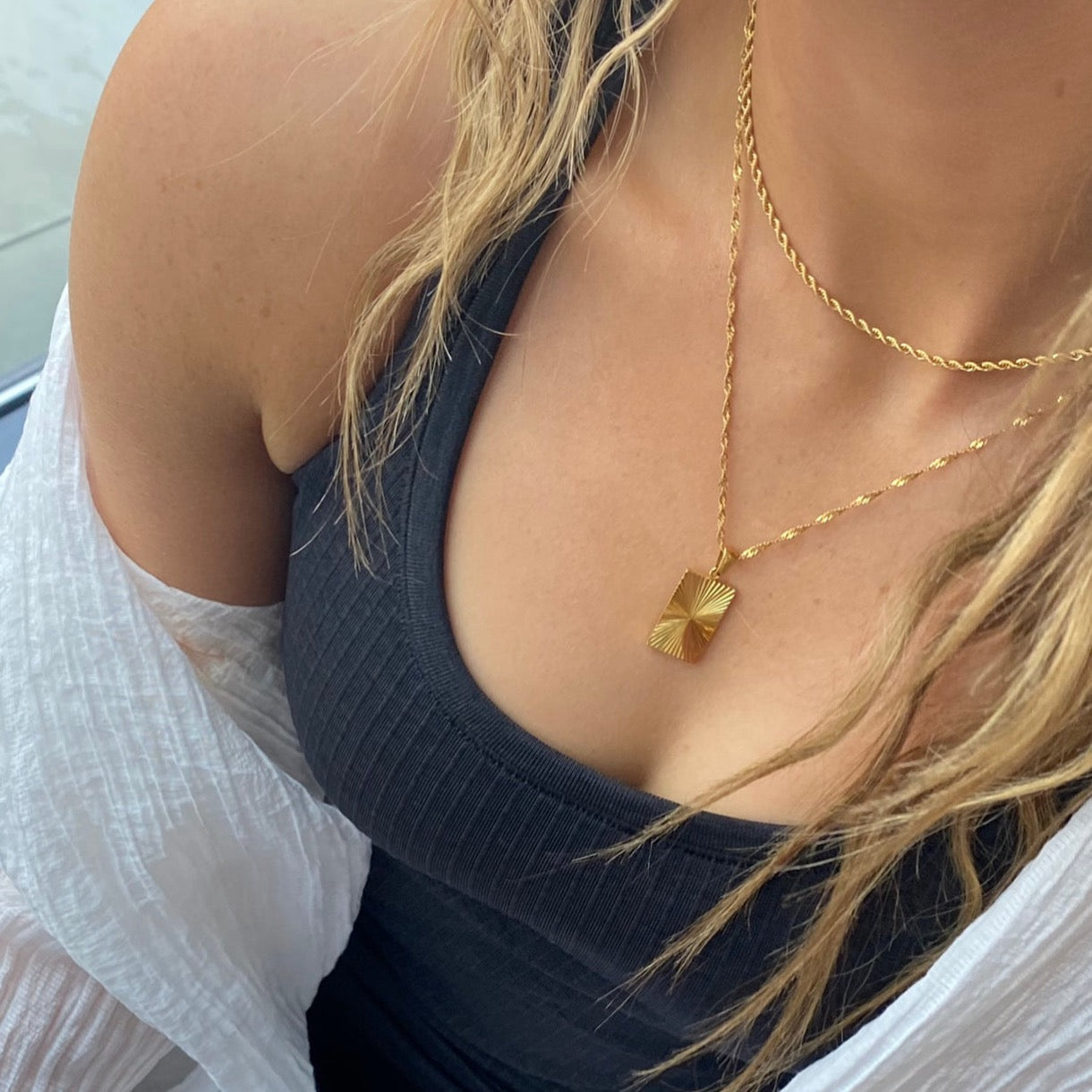 Motion Pendant Necklace - Ever Jewellery