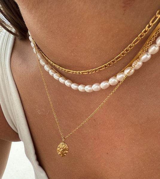 EVER’s waterproof necklaces are sweatproof, anti-tarnish, and hypoallergenic, made from 14k gold-plated stainless steel for all-day wear.