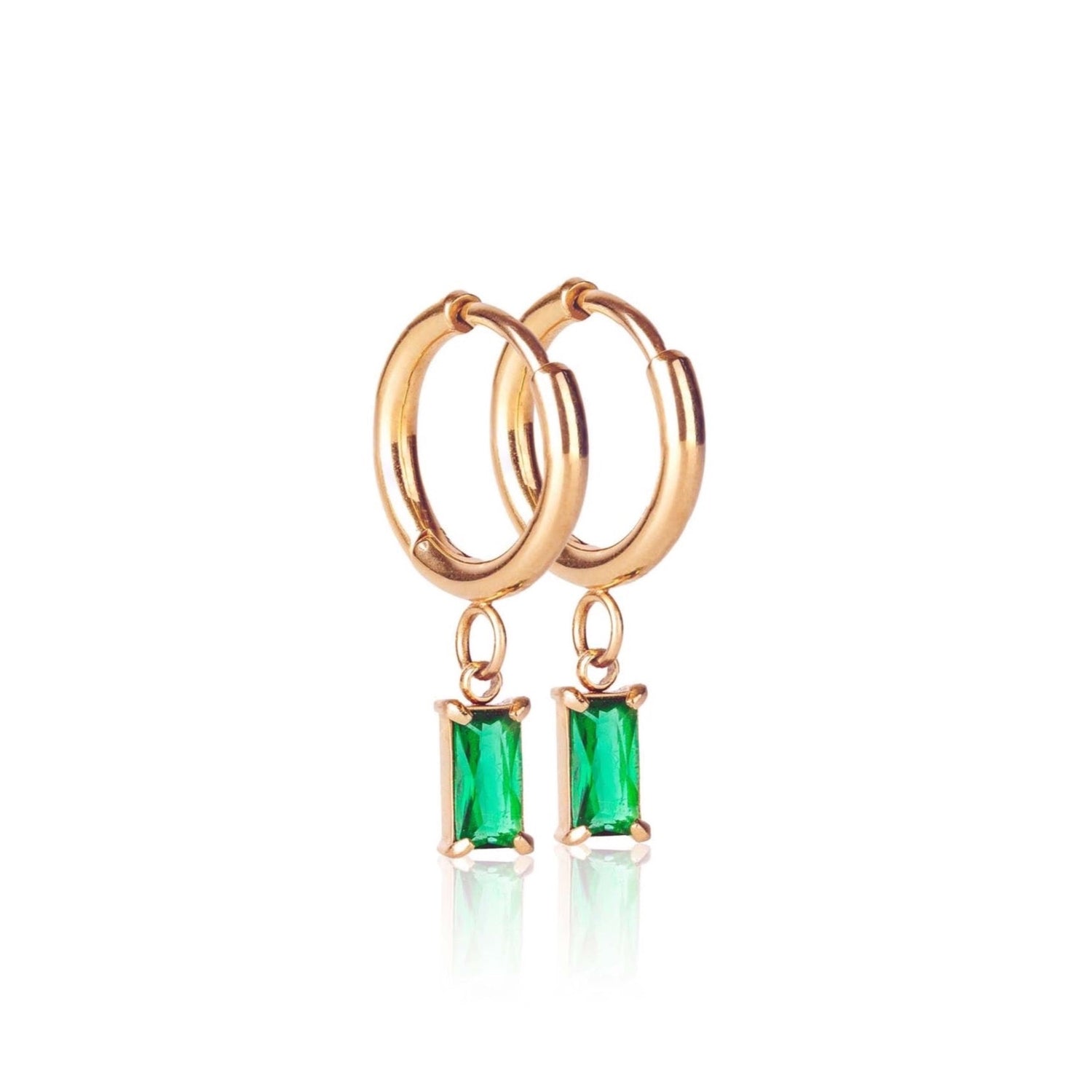 Anti-tarnish Gold Huggie earrings