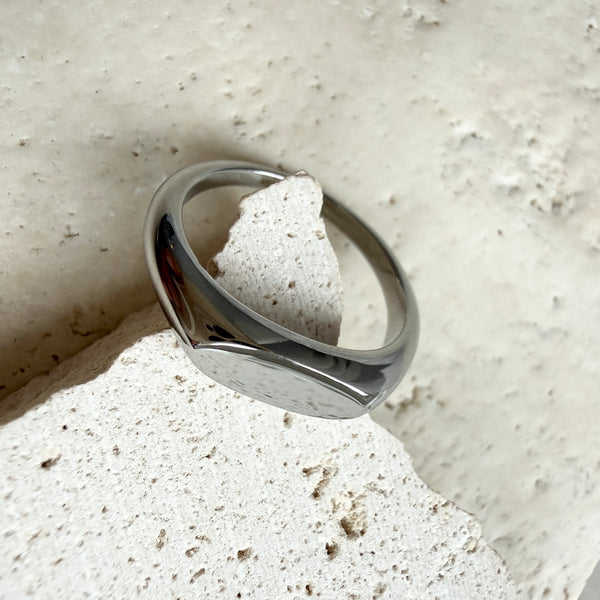Madison Silver Signet Ring - Ever Jewellery 
