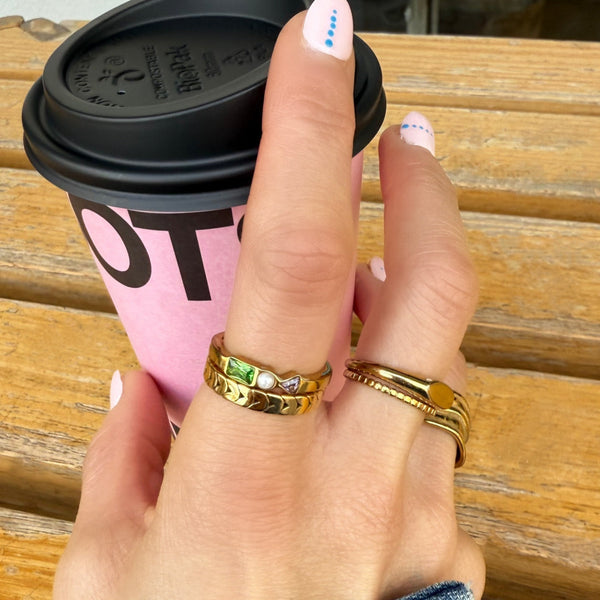 Centrefield Ring chain-link detail - waterproof 18k gold plated stainless steel ring - EVER Jewellery