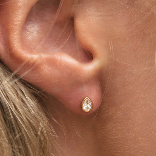 Droplet Gold Stud Earrings - Ever Jewellery 