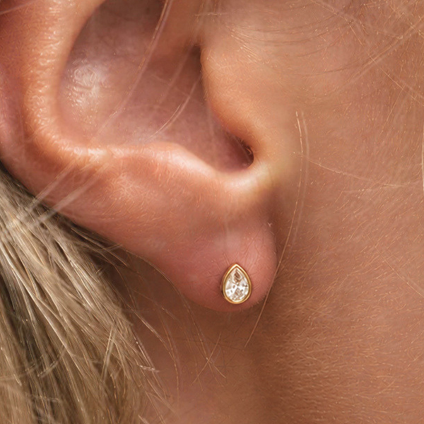 Droplet Gold Stud Earrings - Ever Jewellery 