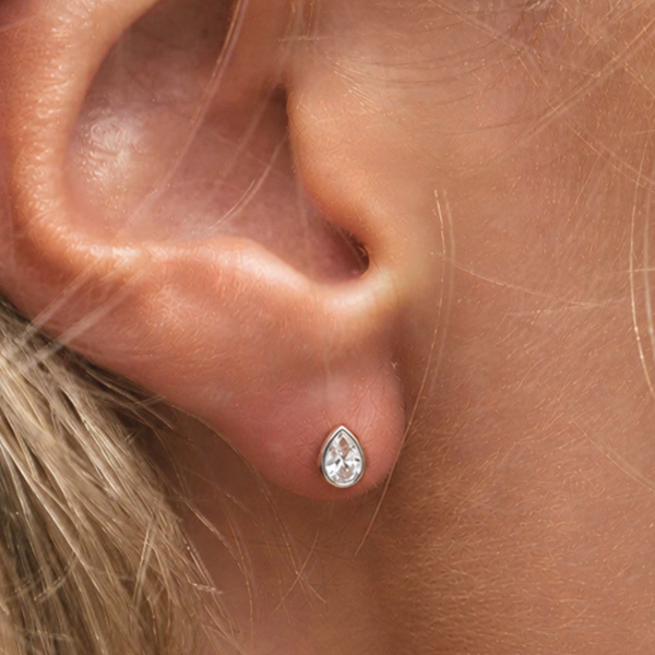 Droplet Silver Stud Earrings - Ever Jewellery 