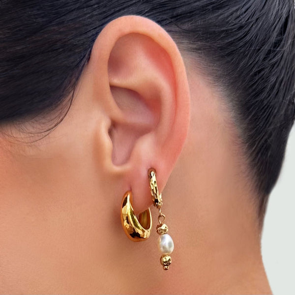 Midnight Run Pearl Huggie Earrings close up - waterproof 18k gold plated pearl stainless steel - EVER Jewellery