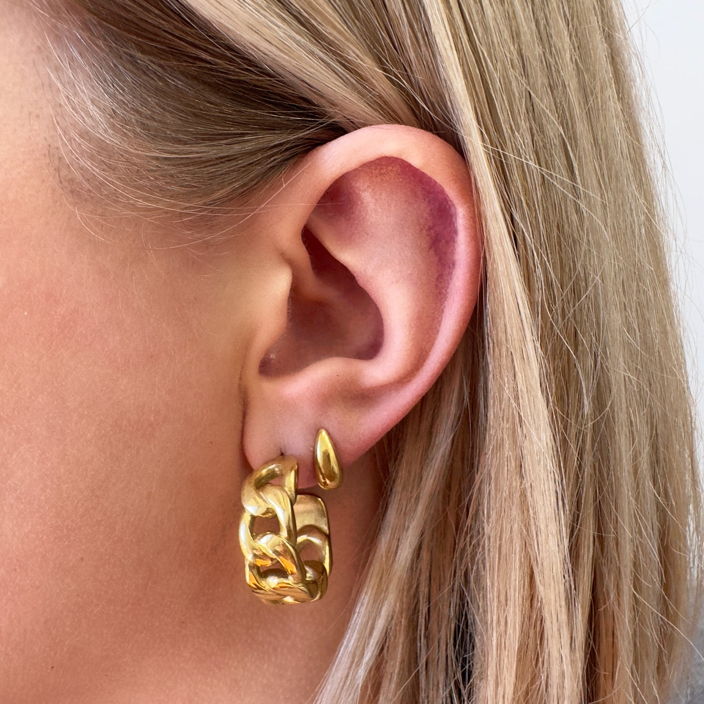 Groove Hoop Earrings - Ever Jewellery 