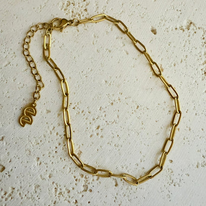 Gold anklet with paperclip chain