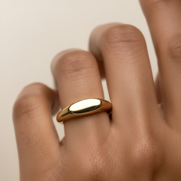 madison-signet-ring-worn-on-finger-close-up-ever-jewellery
