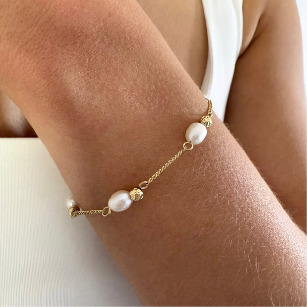 Off Court Pearl Bracelet - waterproof freshwater pearl gold bracelet - EVER Jewellery Australia