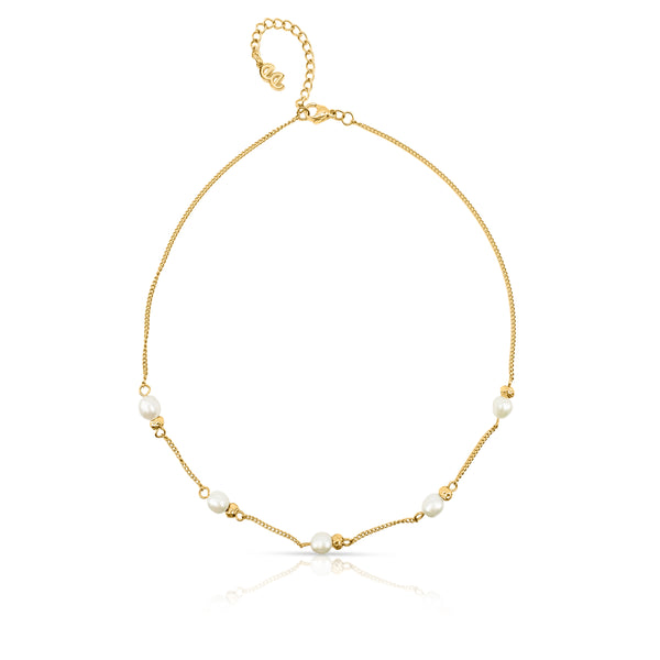 off-court-pearl-necklace-flat-lay-product-ever-jewellery