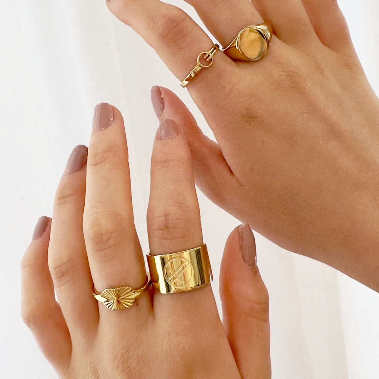 Grandstand Gold Band Ring - Ever Jewellery 