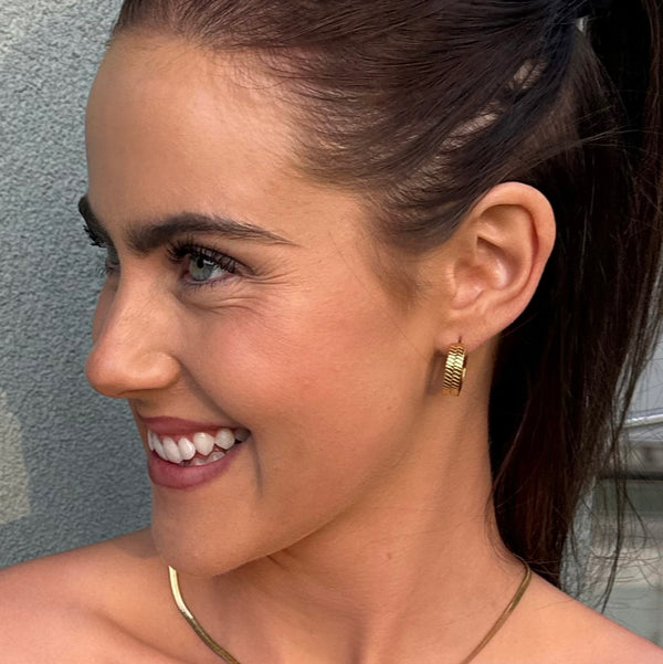 Step Back Hoop Earrings - Ever Jewellery 