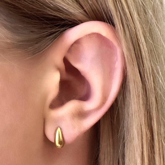 Swift Gold Stud Earrings - Ever Jewellery 