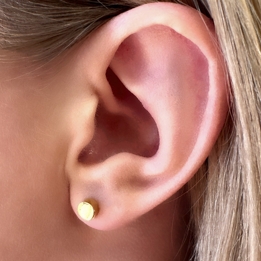 Qualify Gold Stud Earrings