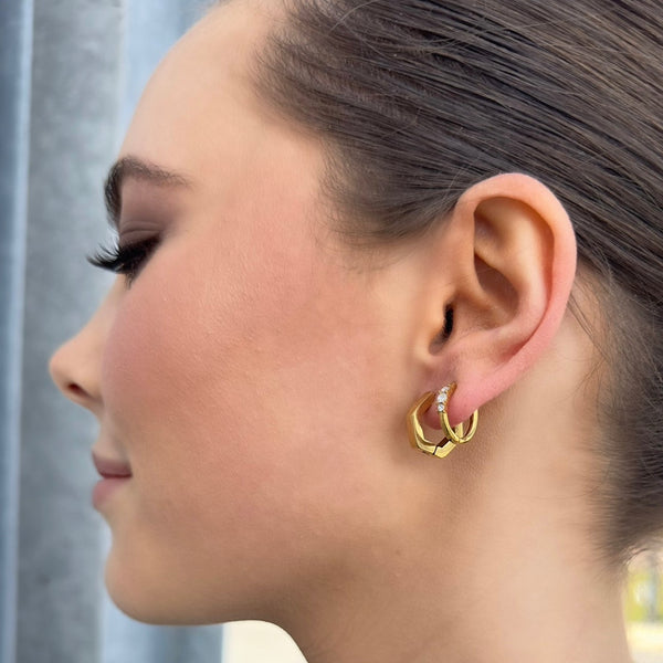 fast-break-hoop-earrings-lifestyle-side-profile-2-ever-jewellery