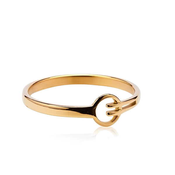 jump-stop-ring-slim-gold-band-product-shot-ever-jewellery