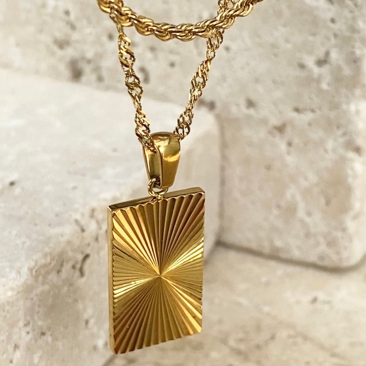 Motion Pendant Necklace - Ever Jewellery 
